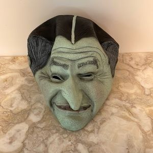 The Munsters Grandpa mask excellent condition, gently used